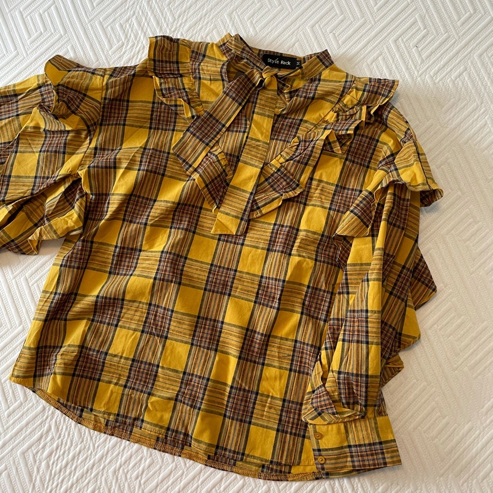 Shabby Chic Plaid Ruffle Top (size M)